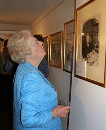 Winston Churchill's daughter, Mary Soames, looks at the infamous Illingworth cartoon at the Politcal Cartoon Gallery in May 2005